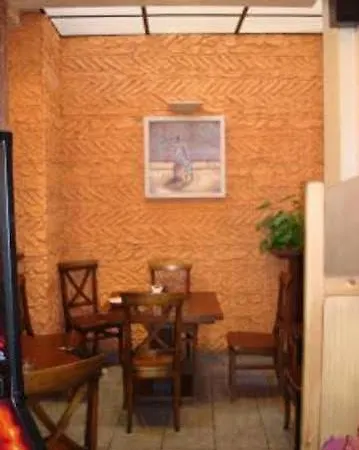 La Campana Guest house 2*