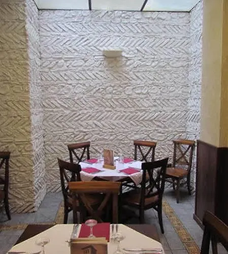 La Campana Konukevi Toledo