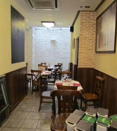 Konukevi La Campana 2*